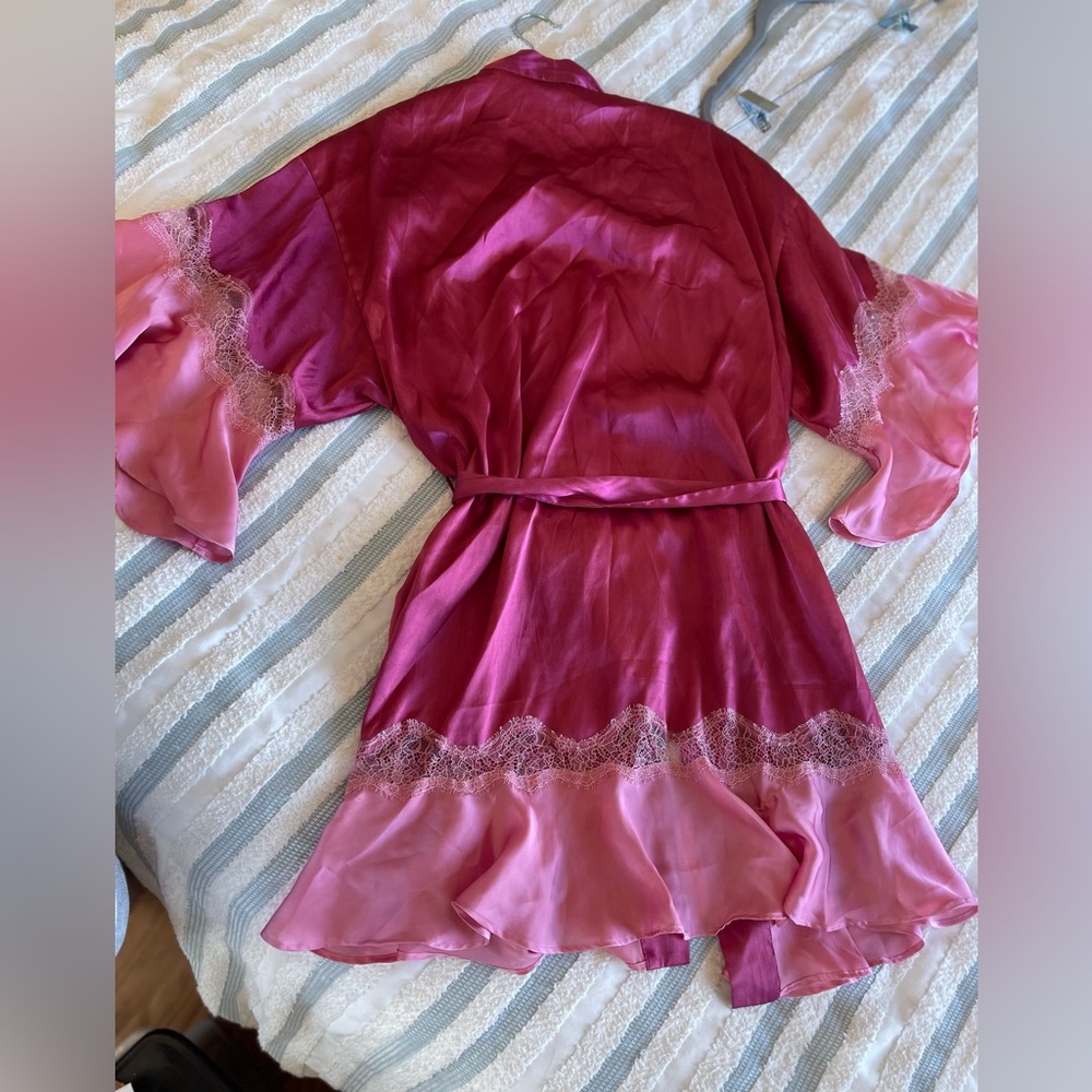 Victoria’s Secret Robe - Picture 3 of 3